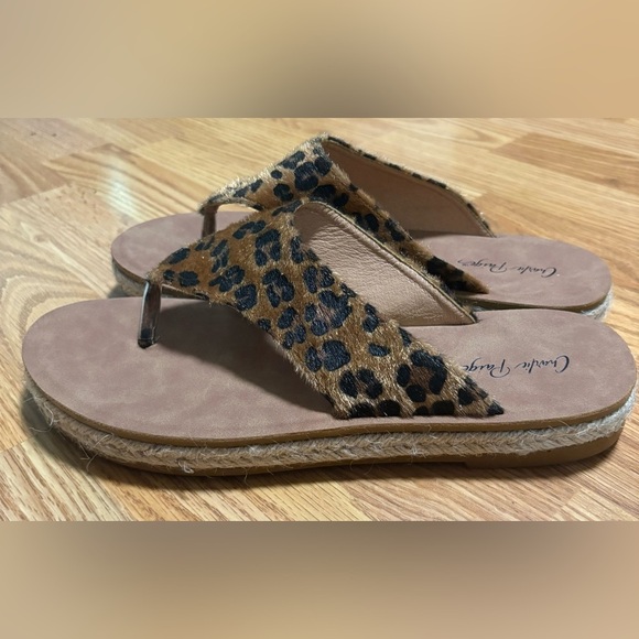 Charlie Paige Women's Leopard Print Sandals size 8 - Picture 3 of 7
